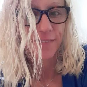 Meet your Posher, Casey